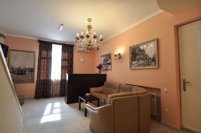 Отель Albert House Hotel and Tours Ереван-5